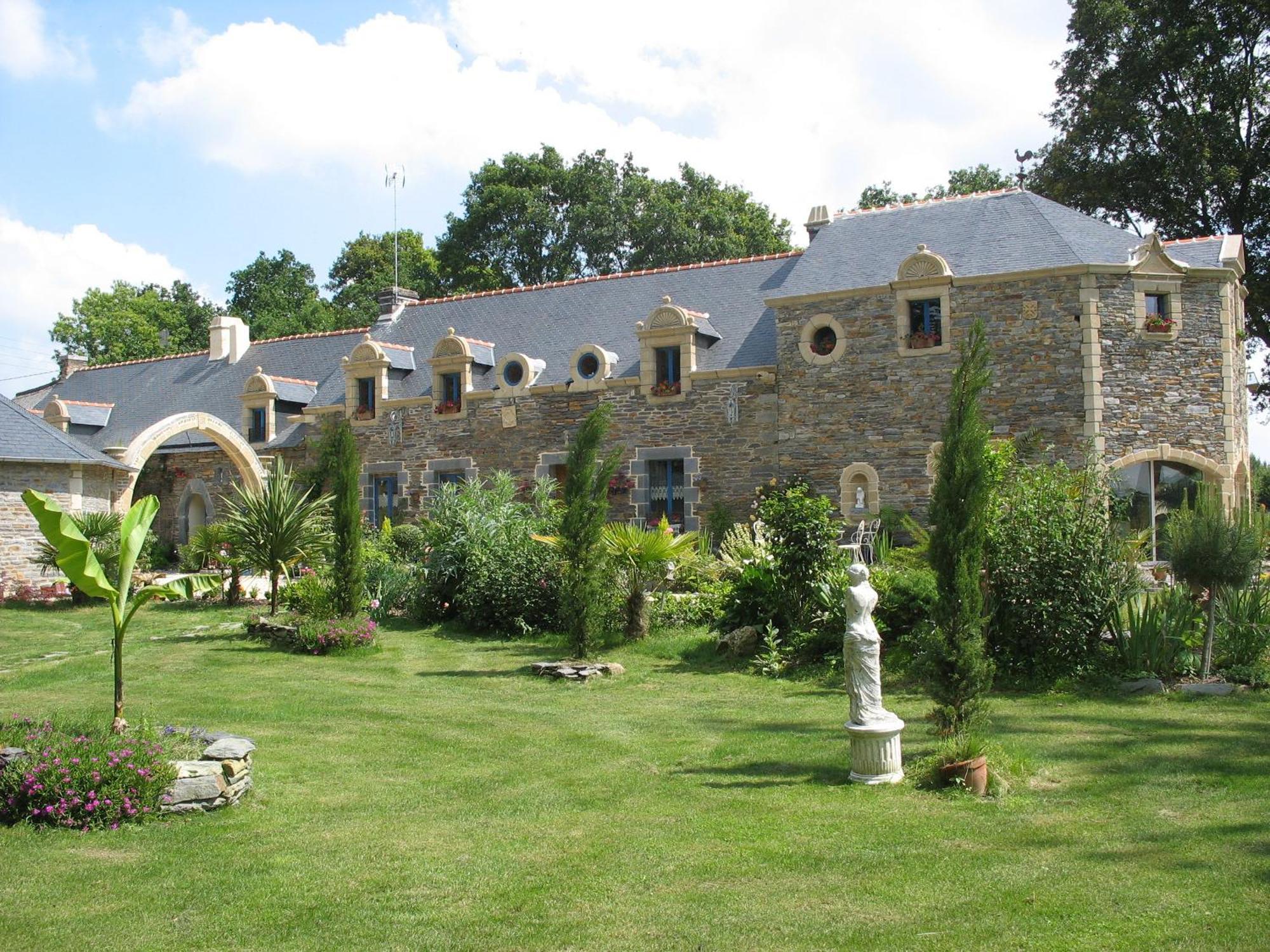 Le Clos Saint Fiacre Carentoir Exterior photo